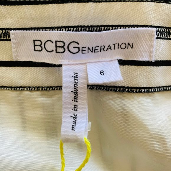 BCBGeneration Skirt Striped Buttons - Picture 6 of 6